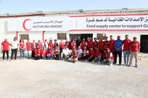 Red Cross Red Crescent personnel at the Egyptian Red Crescent Humanitarian Kitchen.